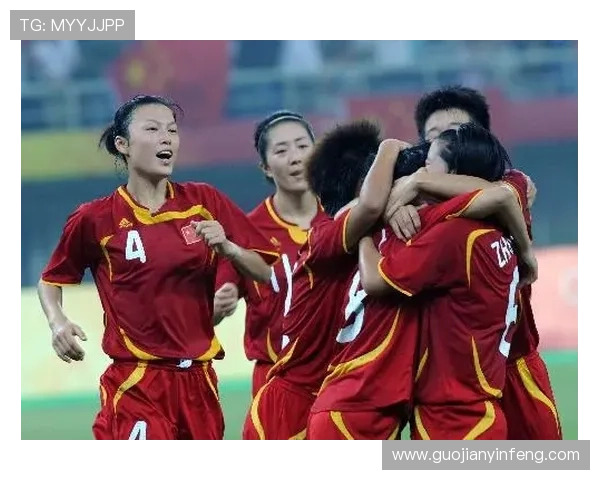 中国女明星与足球明星首次见面激动不已现场气氛热烈引发粉丝热议